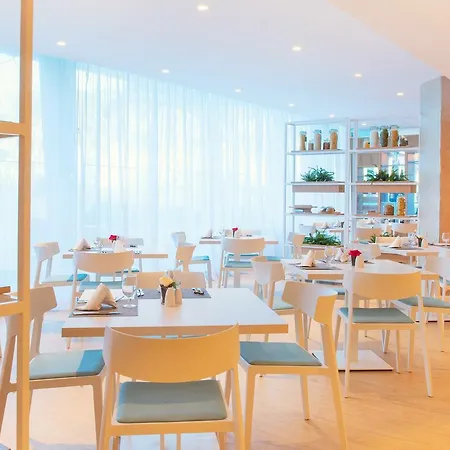 Iberostar Waves Playa De Muro Hotel 4*